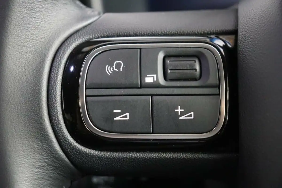2021-citroen-c5-aircross-15bluehdi-shine-plus-big-21