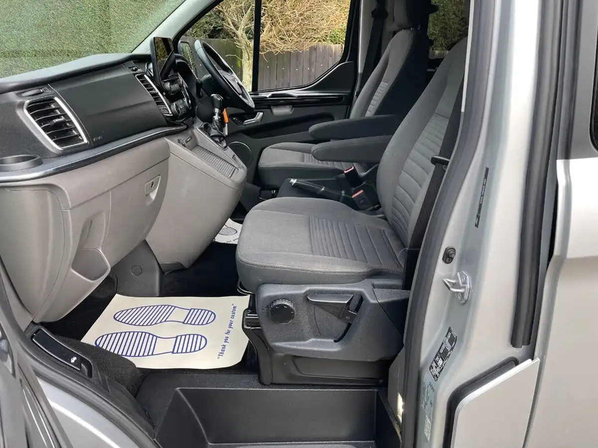 2022-ford-tourneo-custom-20tdci-320-l1-titanium-130pseu6dt-big-10