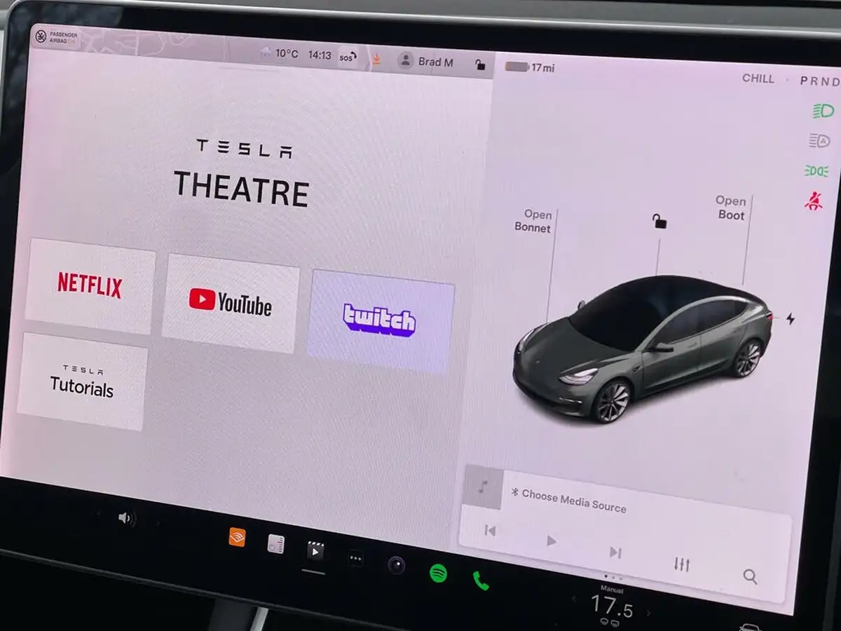 2020-tesla-model-3-e-long-range-big-41