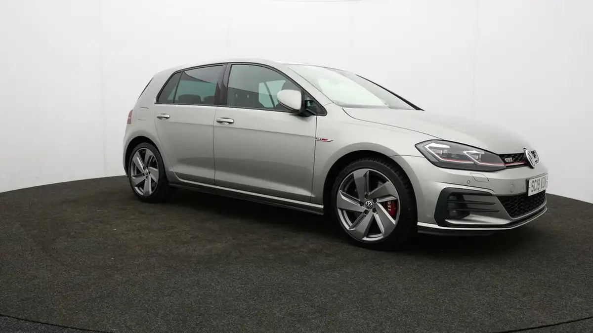 2019-volkswagen-golf-20-tsi-gti-performance-5d-big-39