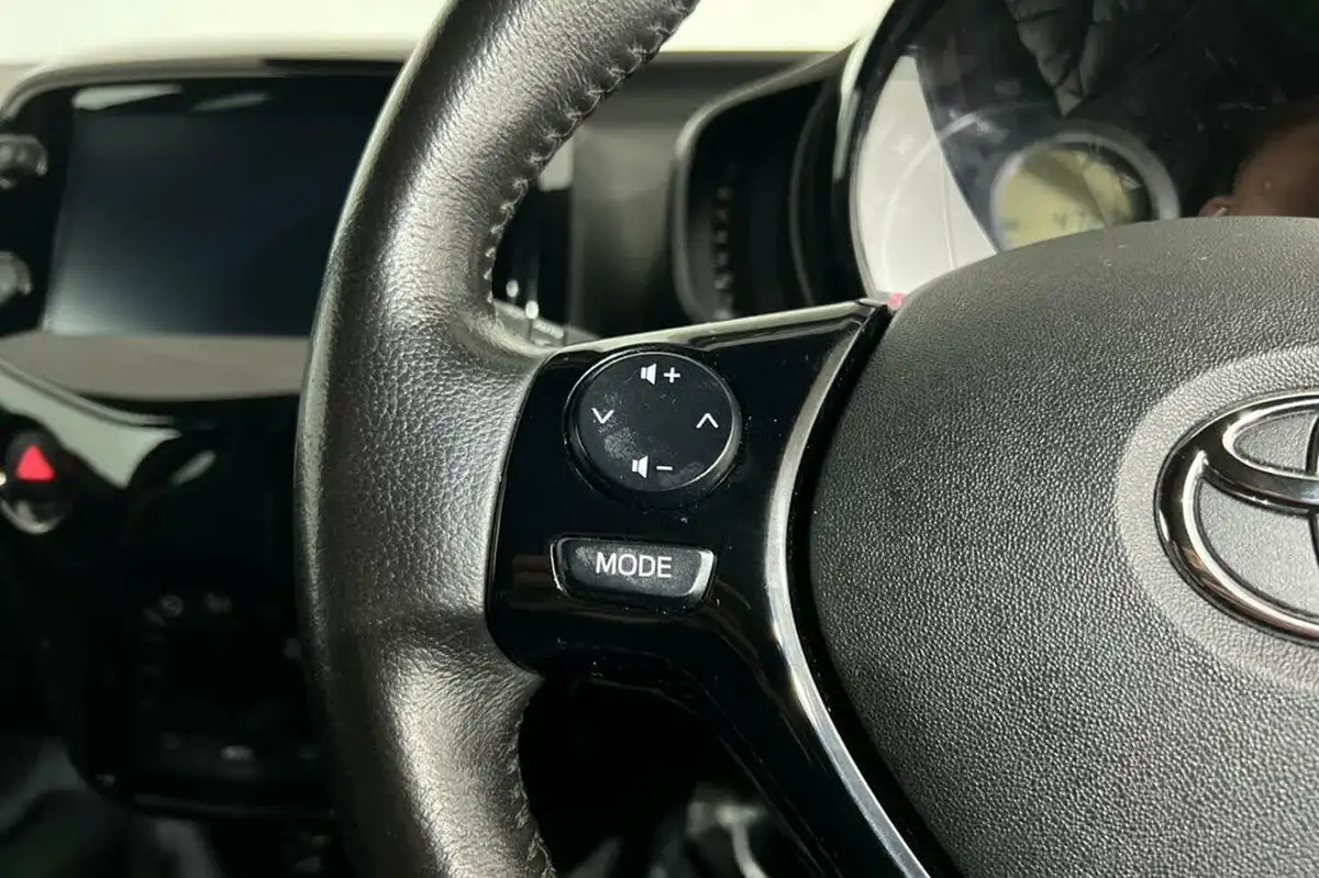 2022-toyota-aygo-10-vvt-i-x-trend-tss-big-24
