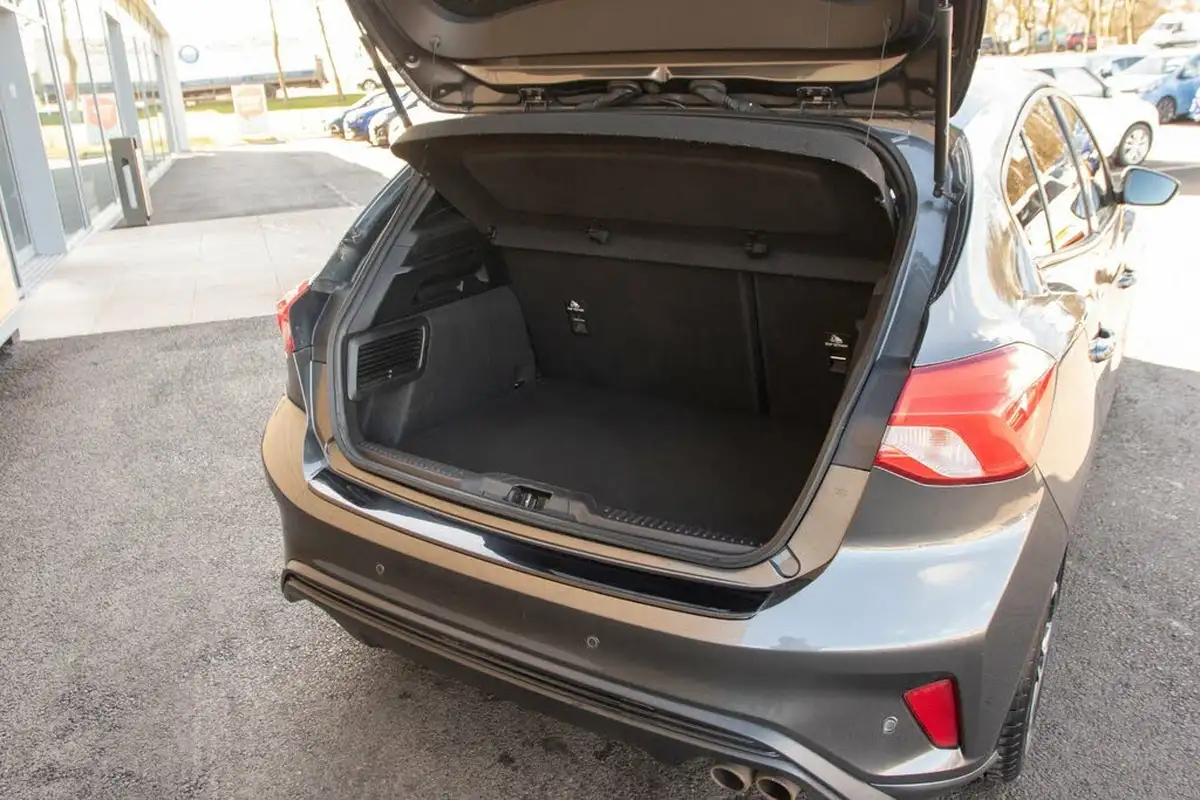 2020-ford-focus-10t-st-line-x-edition-125ps-hybrid-mhev-hatchback-big-35