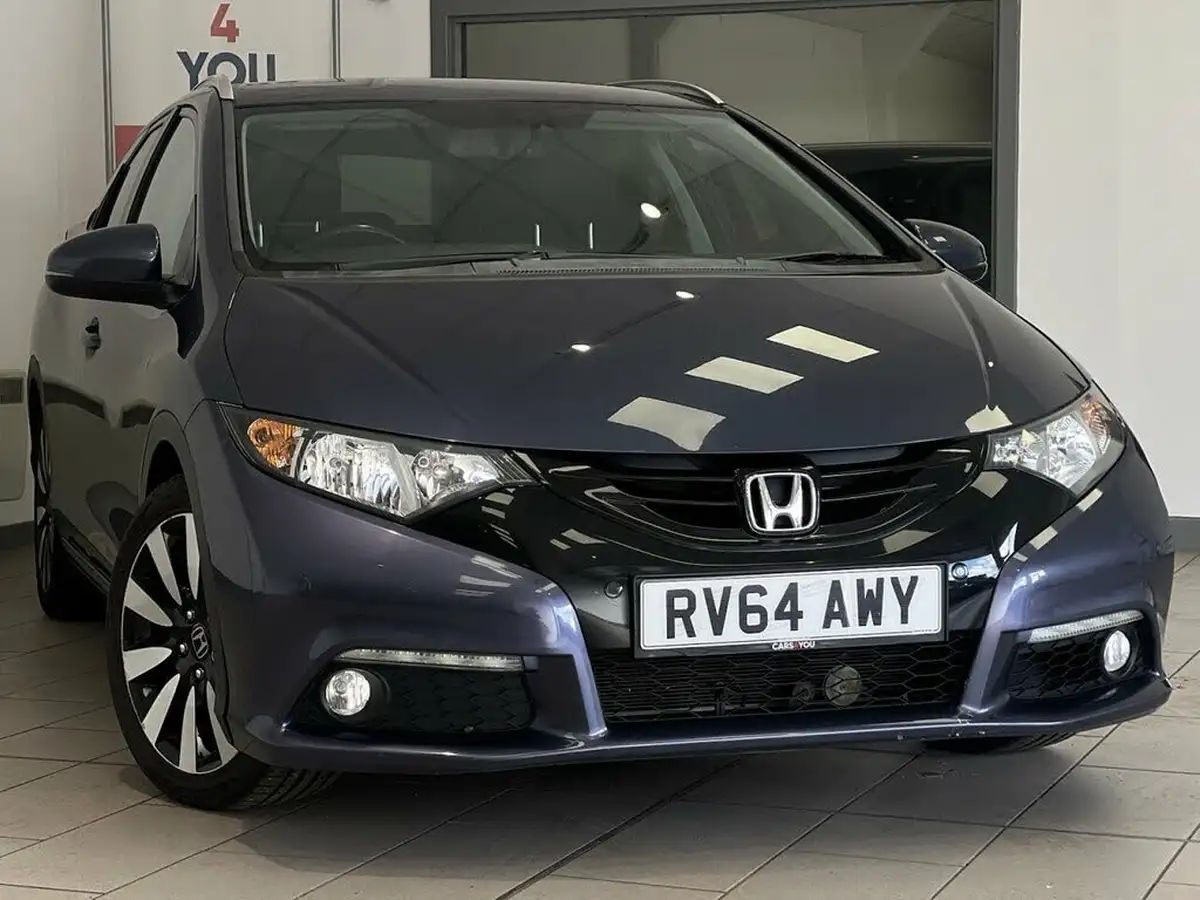 2015-honda-civic-16td-sr-tourer-big-0