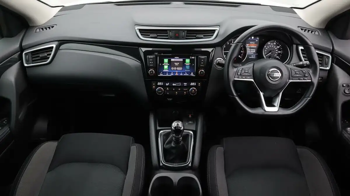 2020-nissan-qashqai-13-dig-t-n-connecta-140ps-big-13