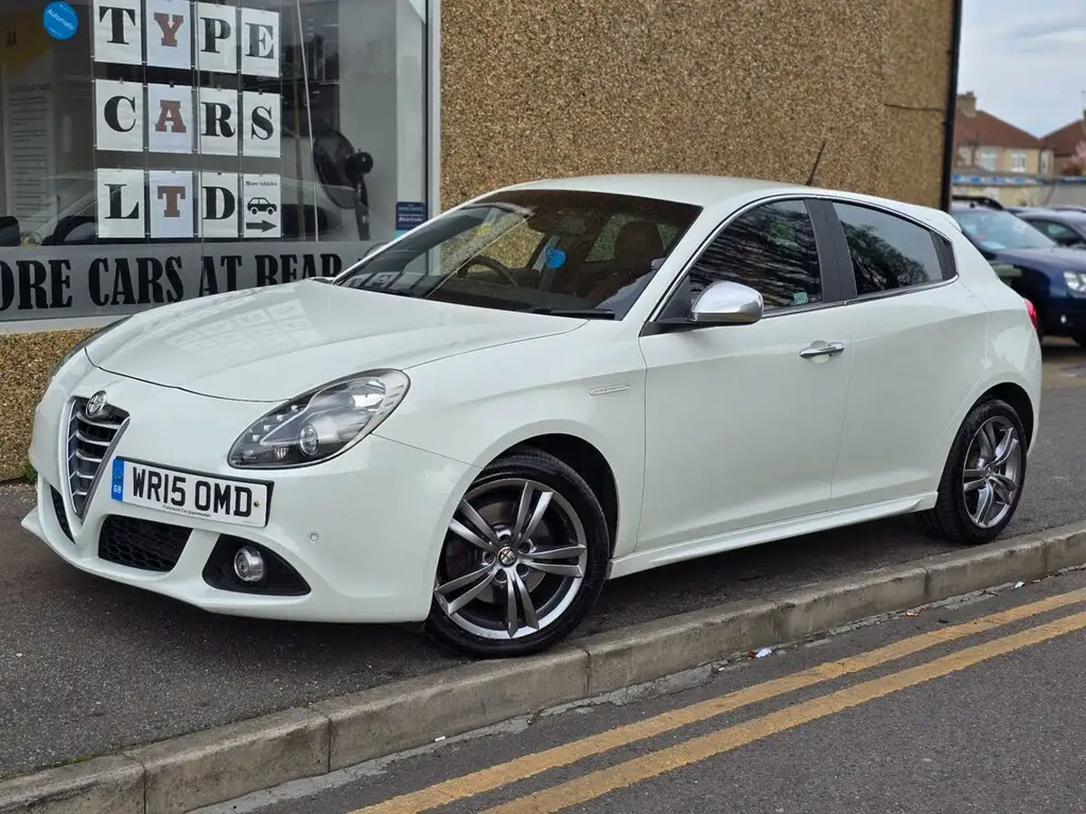 2015-alfa-romeo-giulietta-14-tb-exclusive-alfa-tct-big-6