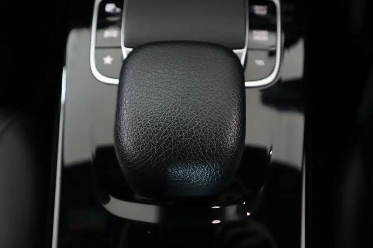 2019-mercedes-benz-a-class-15d-a180d-sport-executive-hatchback-5d-7g-dct-big-22