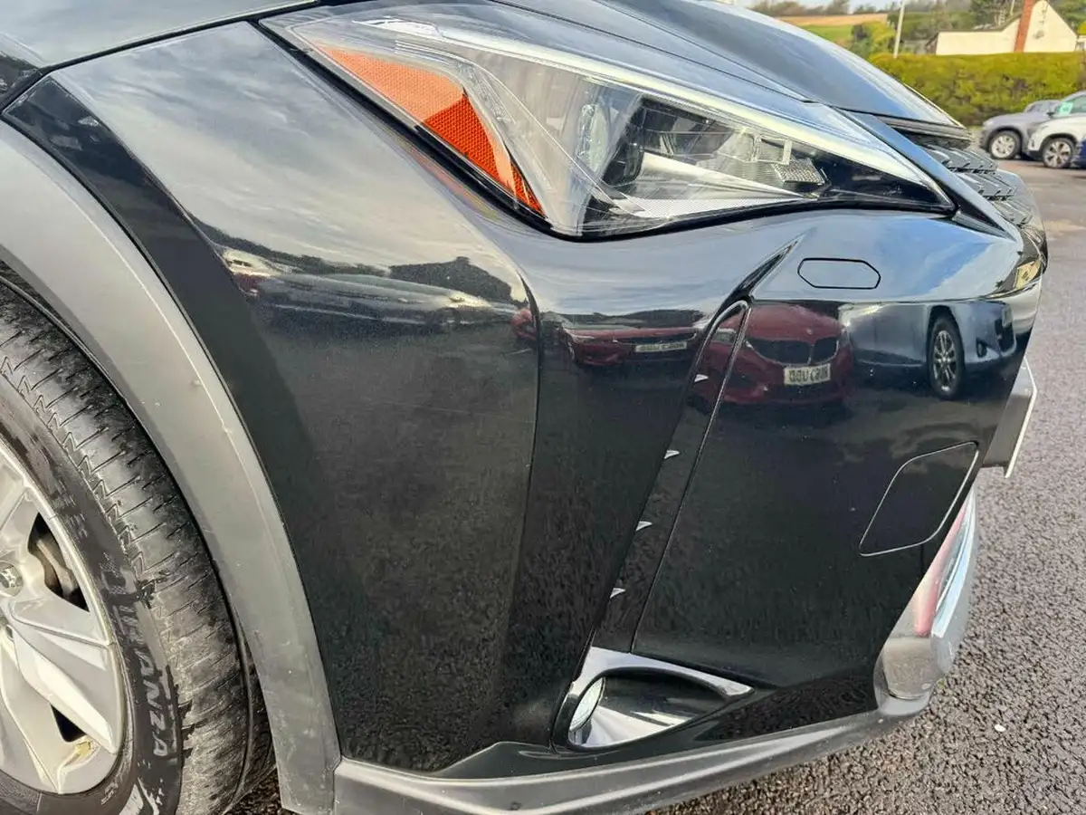 2020-lexus-ux-250h-20-ux-without-navigation-big-27