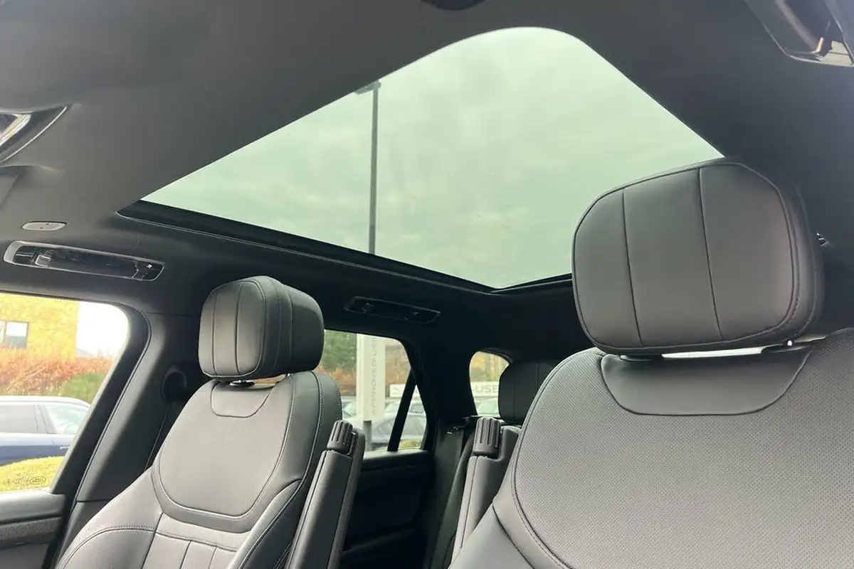 2022-land-rover-range-rover-sport-30-d300-dynamic-se-big-3