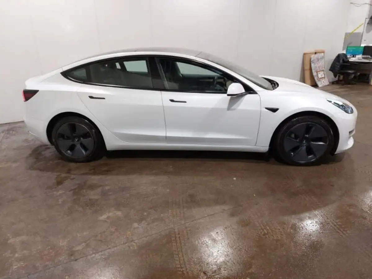 2021-tesla-model-3-e-long-range-awd-big-3