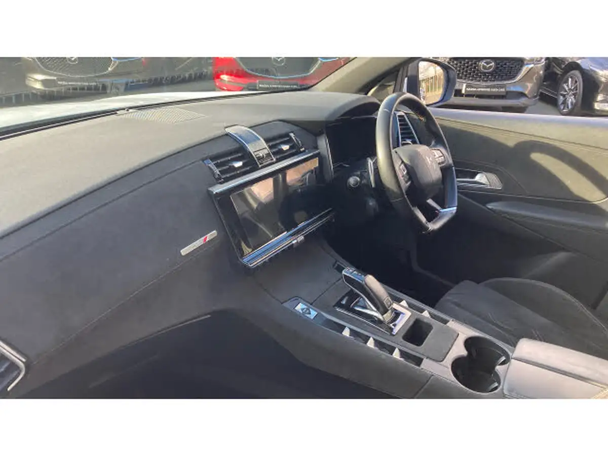 2019-ds-ds-7-crossback-16-puretech-performance-line-180ps-big-8