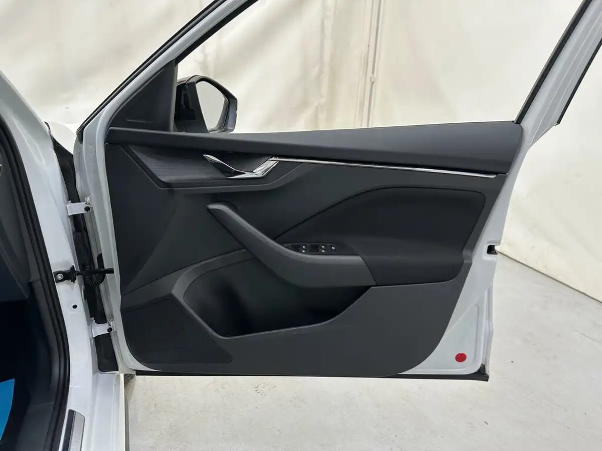2021-skoda-kamiq-10-tsi-monte-carlo-109ps-dsg-big-13