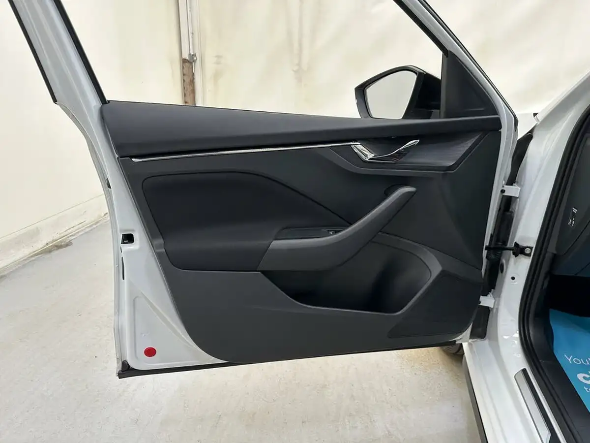 2021-skoda-kamiq-10-tsi-monte-carlo-109ps-dsg-big-37