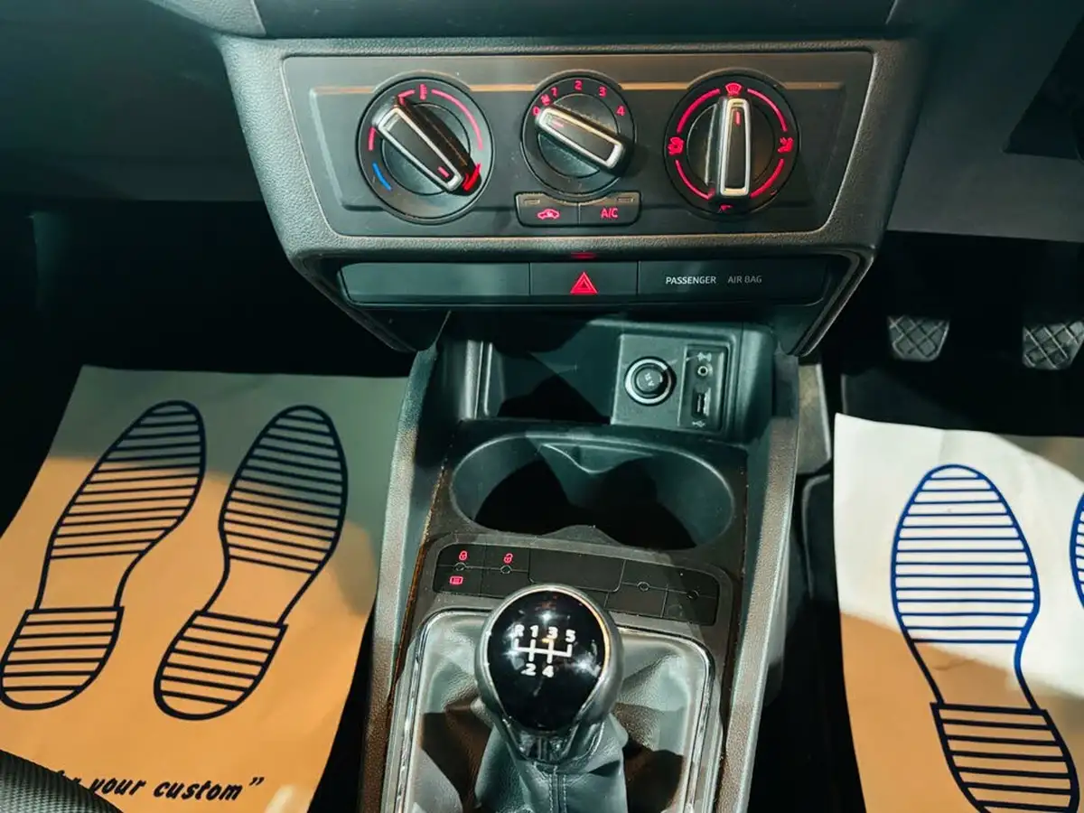 2016-seat-ibiza-12-tsi-connect-sportcoupe-3d-big-25