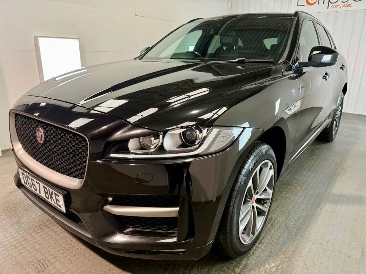 2017-jaguar-f-pace-20-i4d-r-sport-180ps-awd-ss-auto-big-2