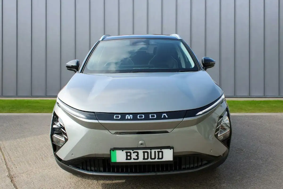 2024-omoda-5-e-noble-big-2