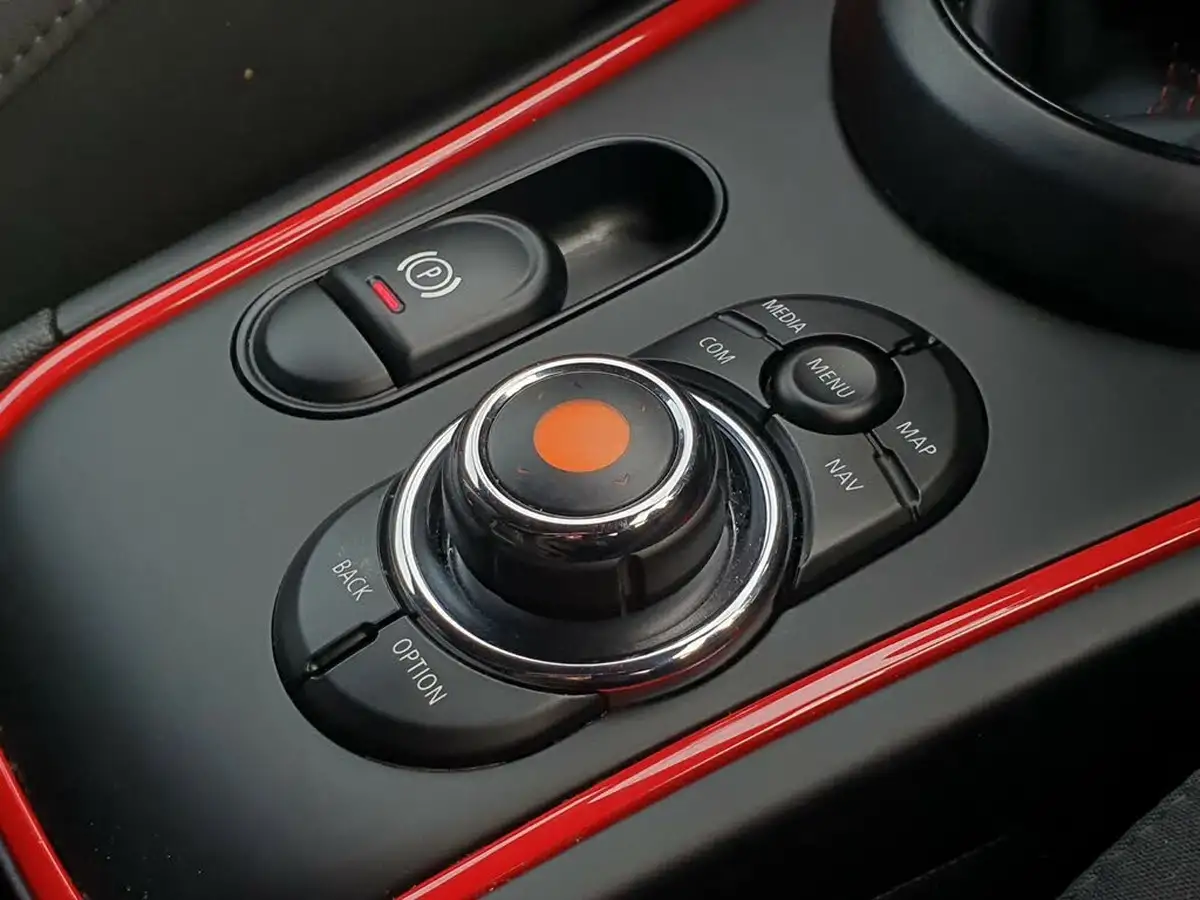2021-mini-countryman-20-cooper-s-sport-big-19
