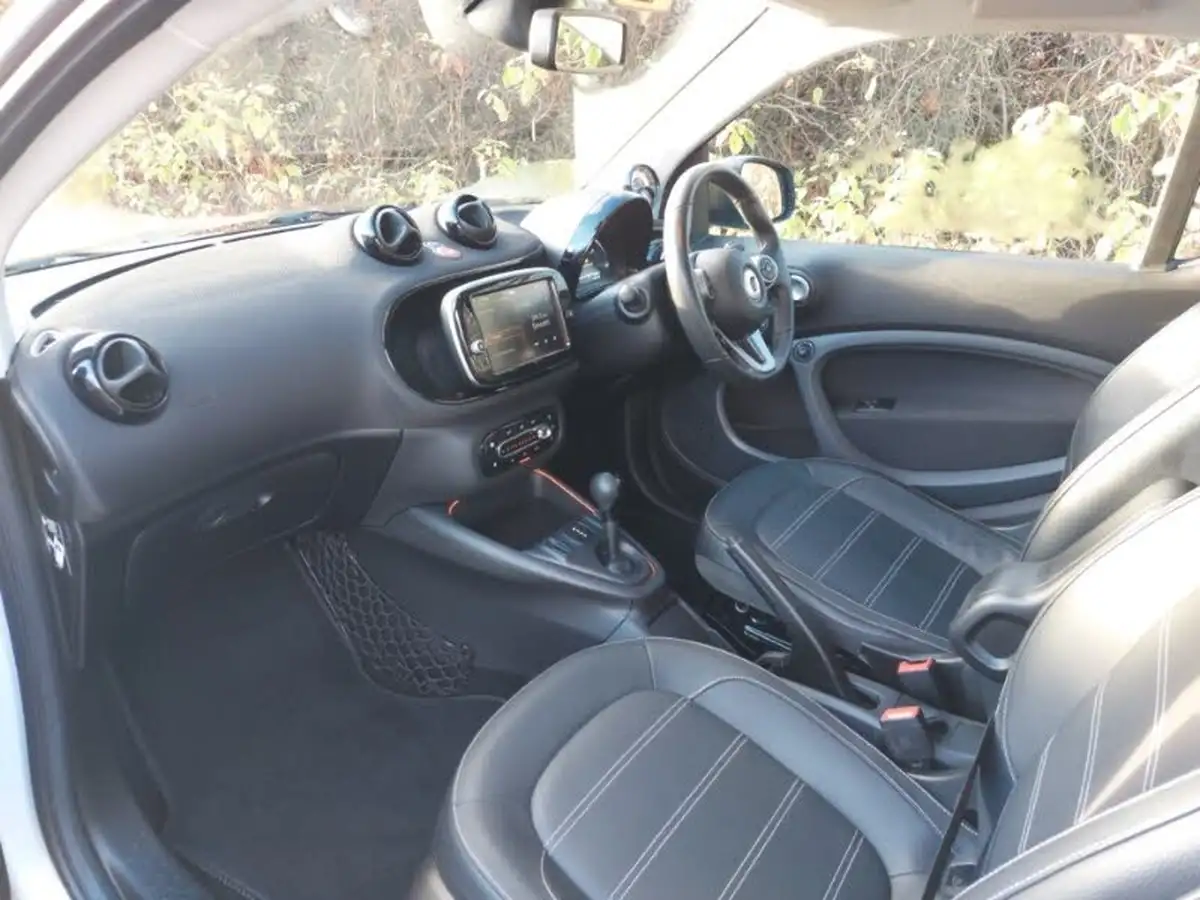 2020-smart-fortwo-eq-prime-exclusive-coupe-big-4