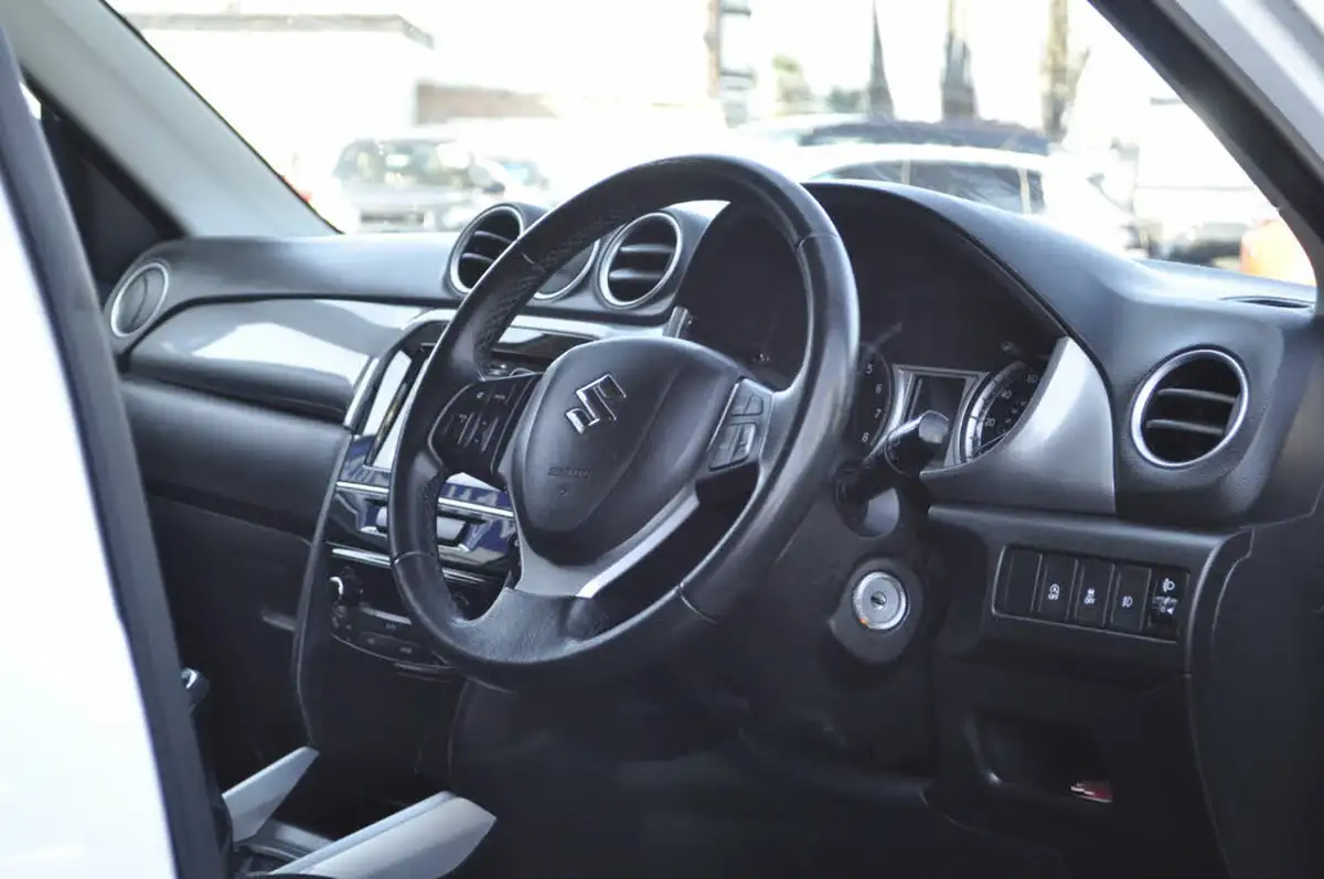 2015-suzuki-vitara-16-sz-t-big-6