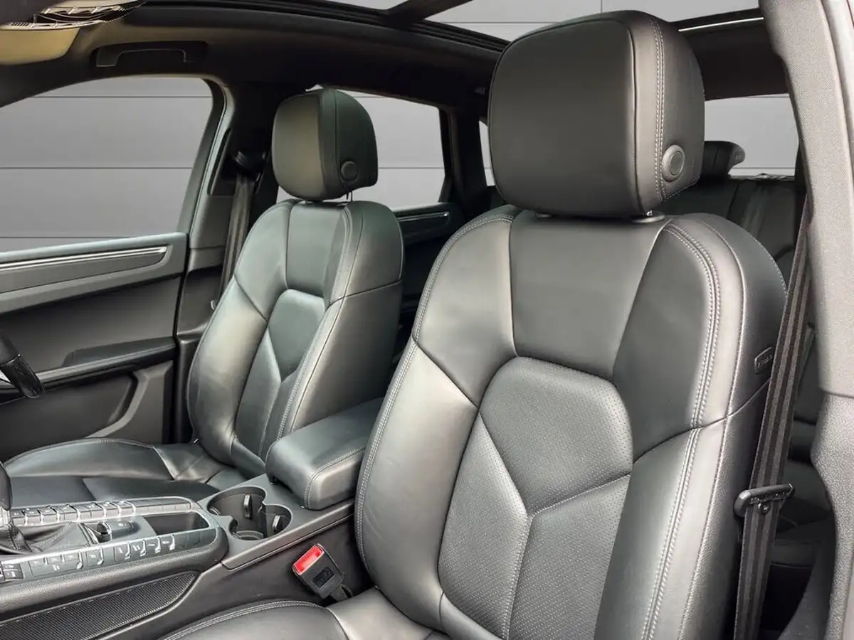 2018-porsche-macan-20-252ps-ss-big-14