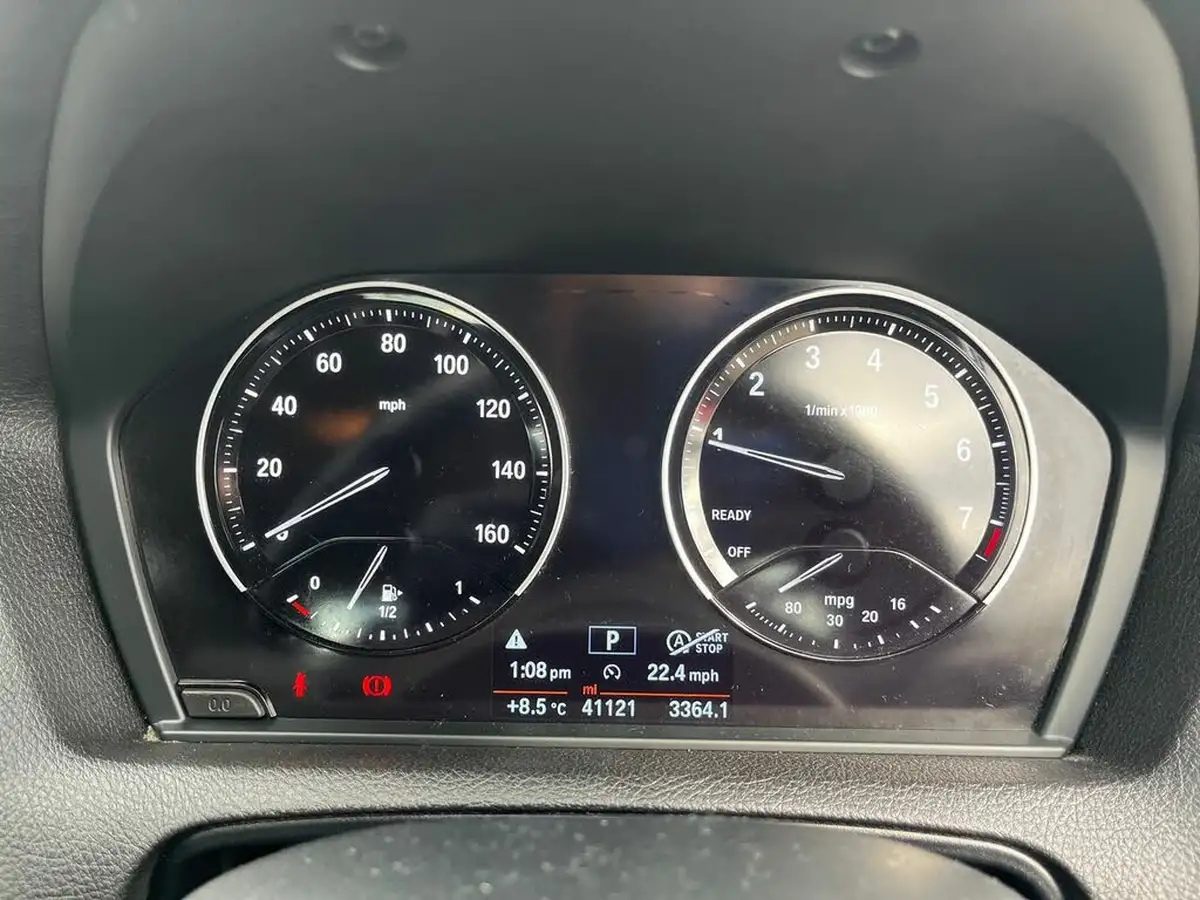 2019-bmw-1-series-15-118i-se-business-5d-auto-big-21