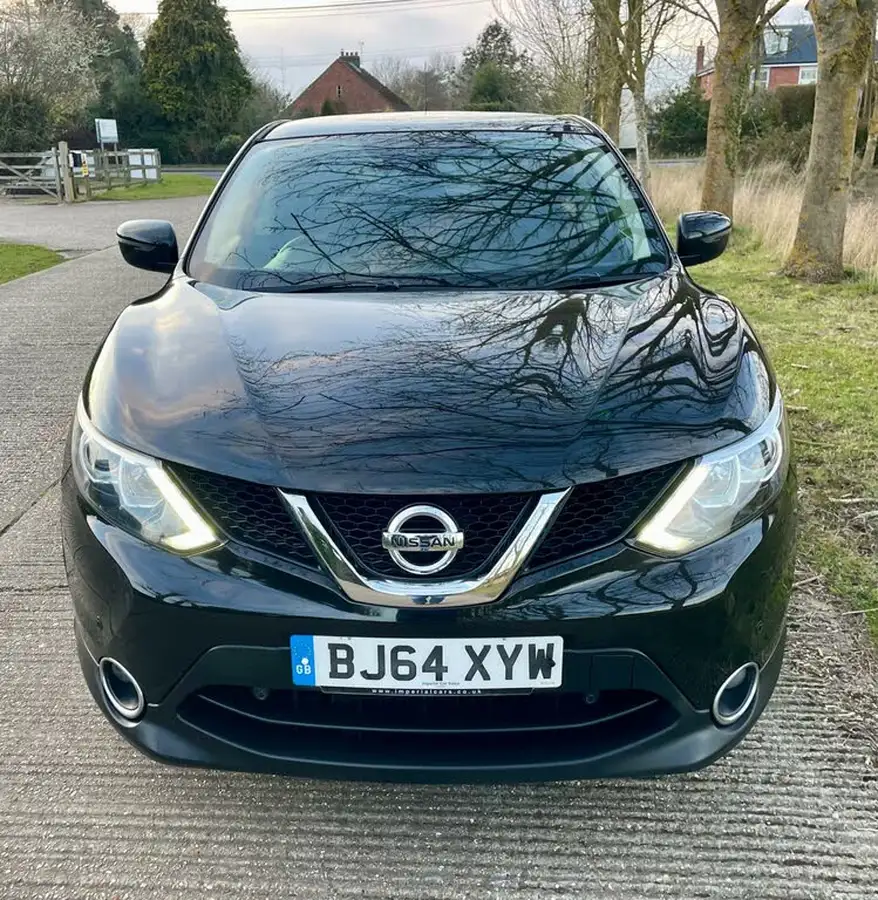 2014-nissan-qashqai-15dci-acenta-premium-big-1