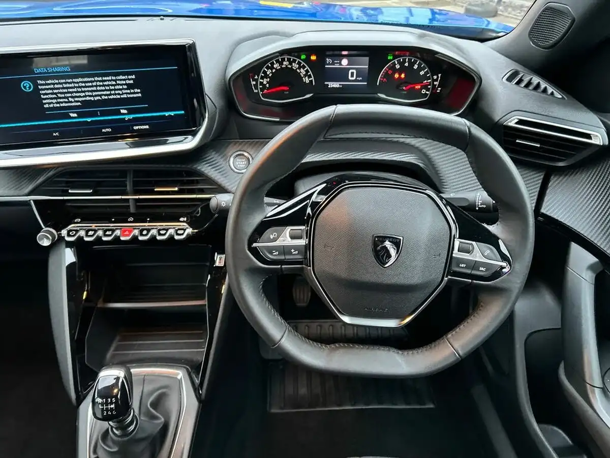 2023-peugeot-2008-suv-12-puretech-active-big-14