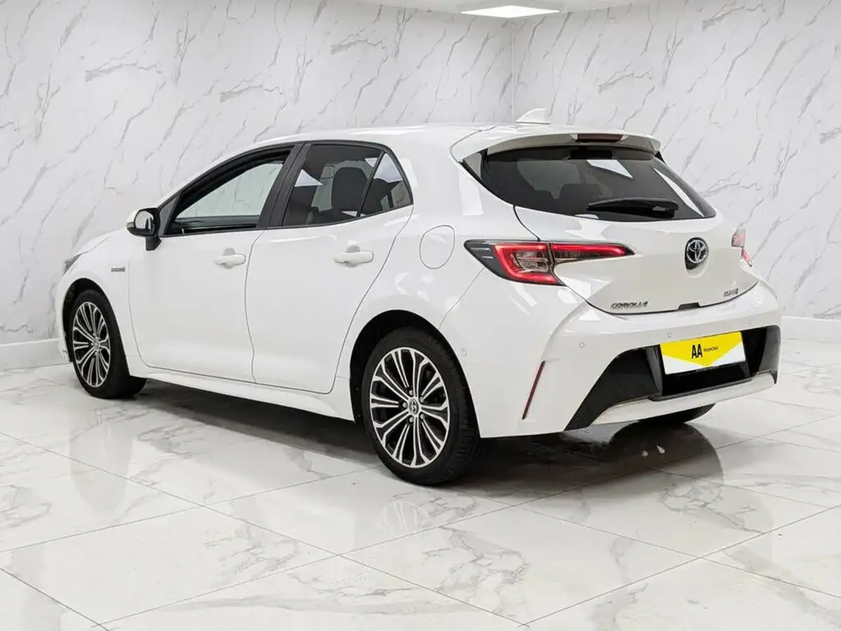 2019-toyota-corolla-18-vvt-i-design-trk-hatchback-5d-big-7