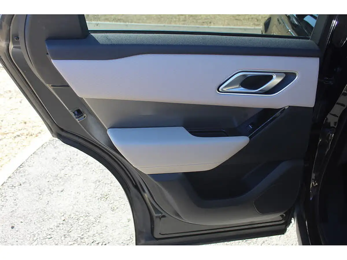 2021-land-rover-range-rover-velar-20-d200-s-big-19