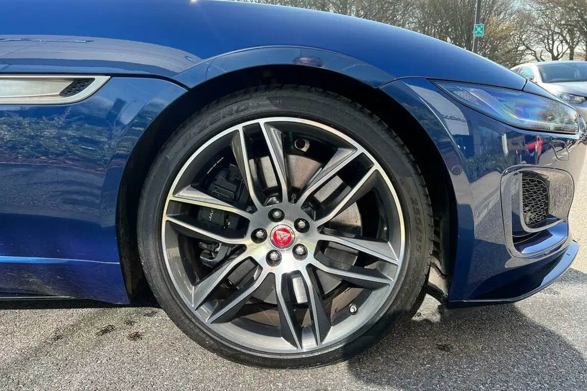 2021-jaguar-f-type-50-v8-sc-r-dynamic-awd-coupe-big-16