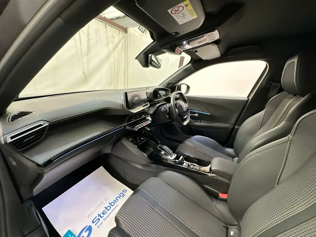 2022-peugeot-2008-suv-12-puretech-gt-eat8-big-25
