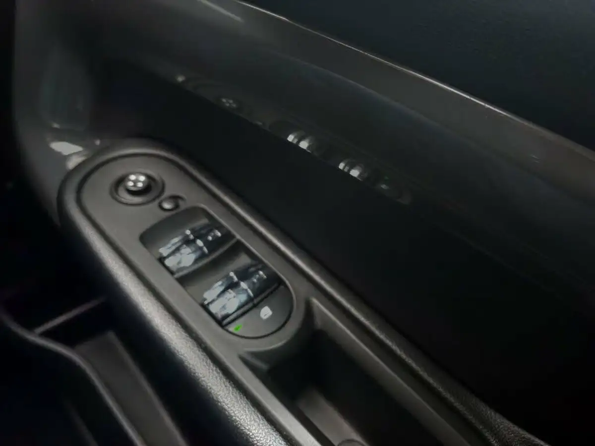 2019-mini-countryman-15-cooper-s-e-phev-classic-big-7