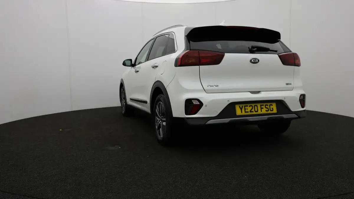 2020-kia-niro-16-gdi-phev-3-big-30