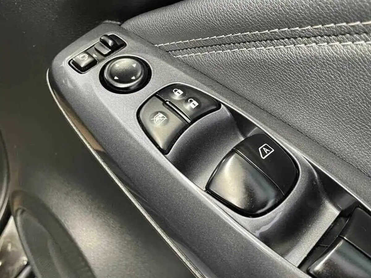 2020-nissan-juke-10-dig-t-tekna-114ps-big-12