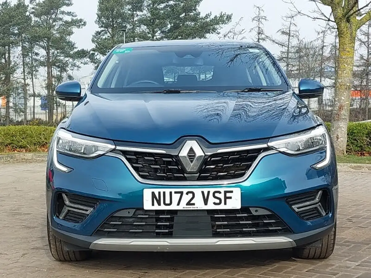 2022-renault-arkana-16-iconic-big-11