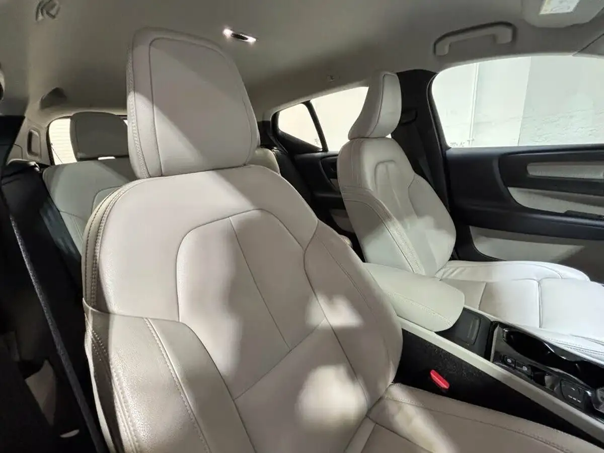 2020-volvo-xc40-20td-d3-inscription-pro-geartronic-big-11