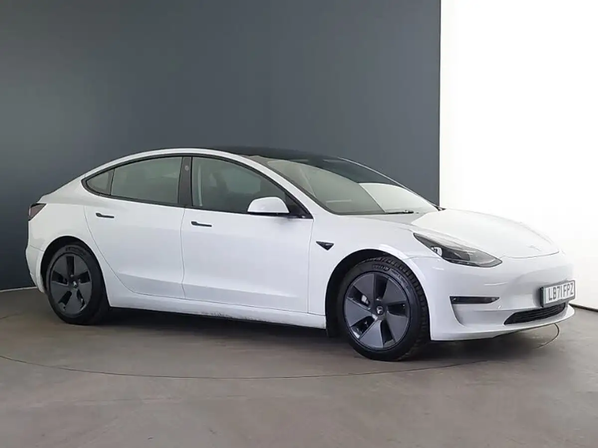 2021-tesla-model-3-e-long-range-awd-big-11