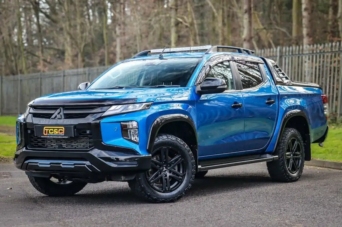 2021-mitsubishi-l200-22di-d-barbarian-x-big-0