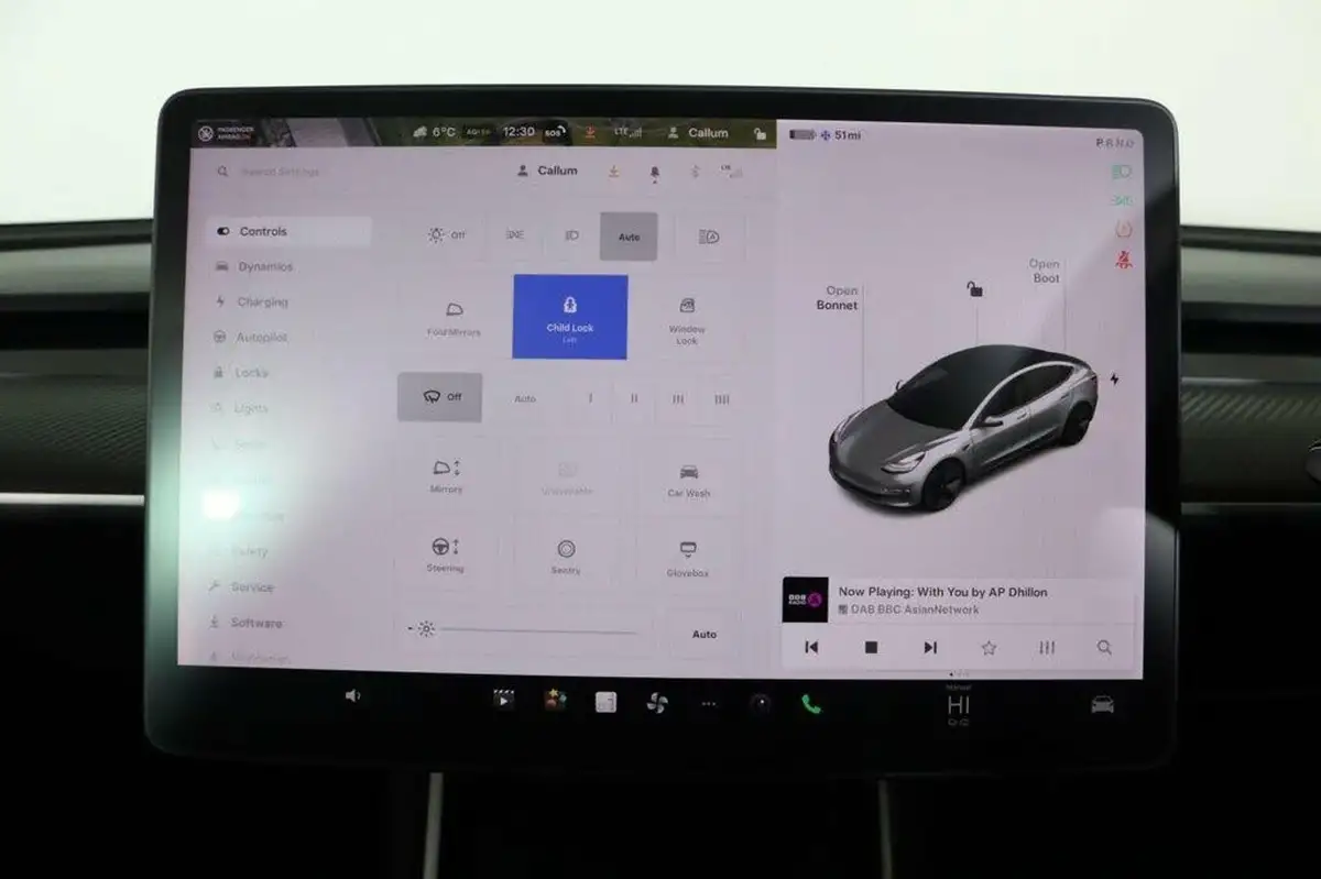 2020-tesla-model-3-e-long-range-big-40