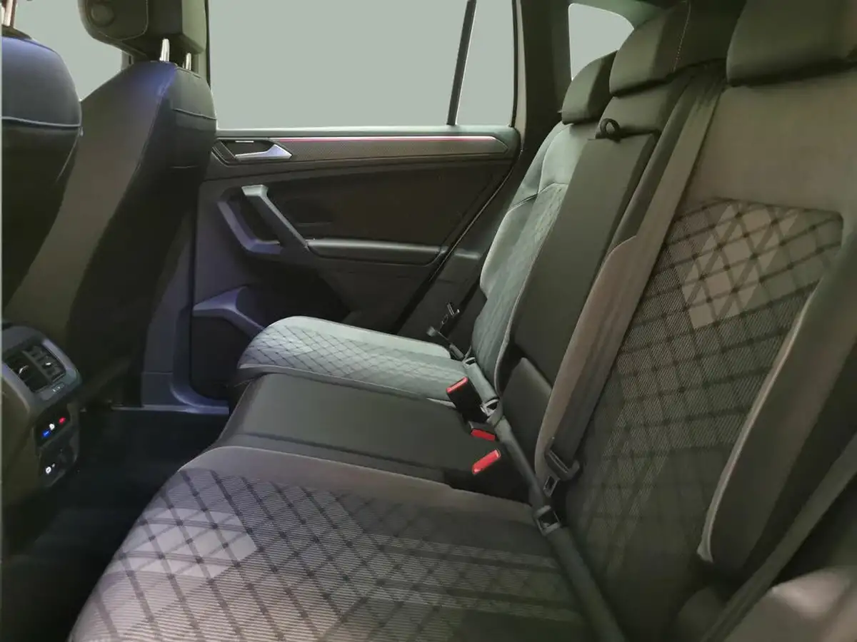2021-volkswagen-tiguan-15-tsi-r-line-big-25