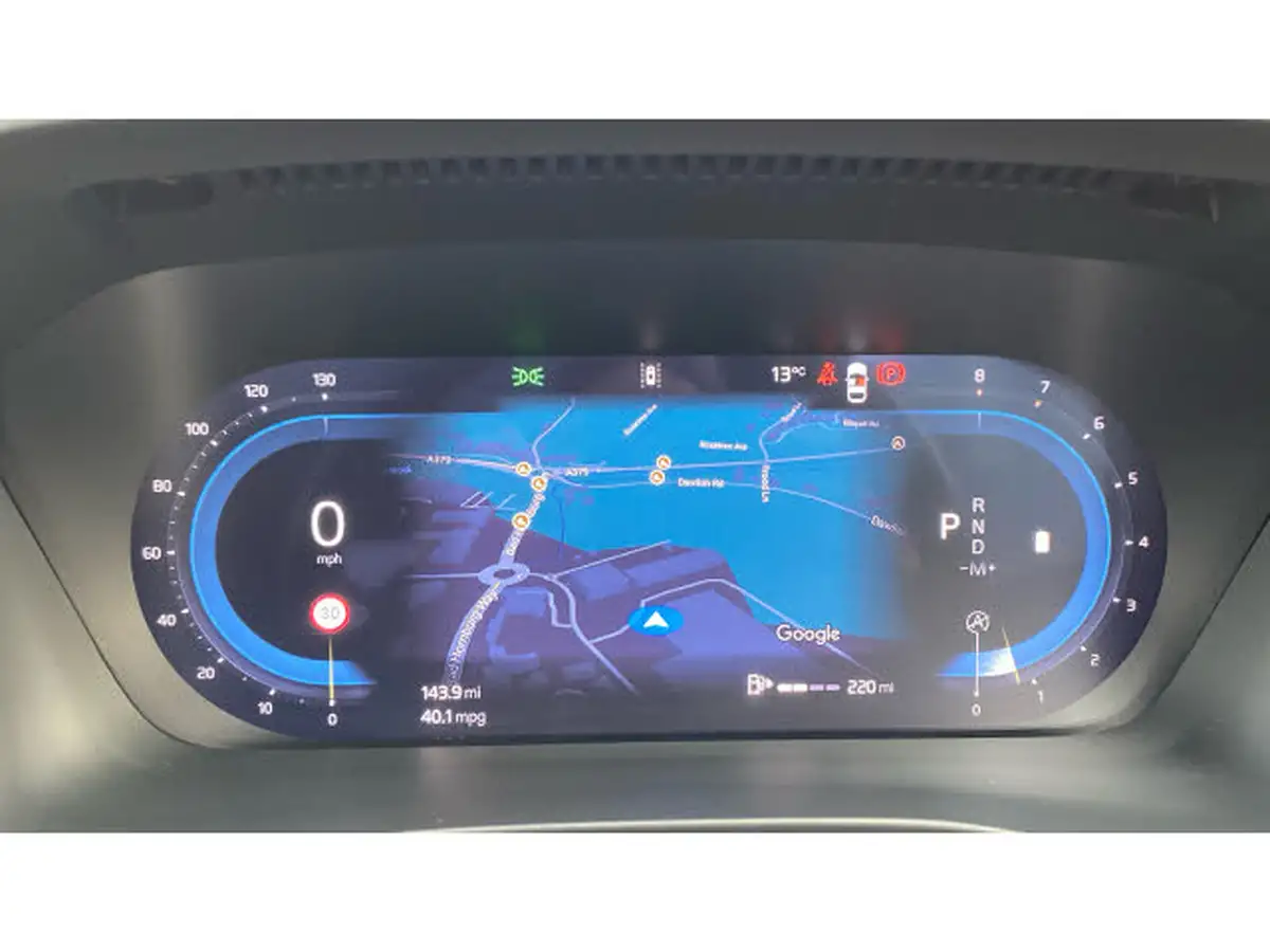 2024-volvo-xc40-20-b4-ultra-bright-big-10