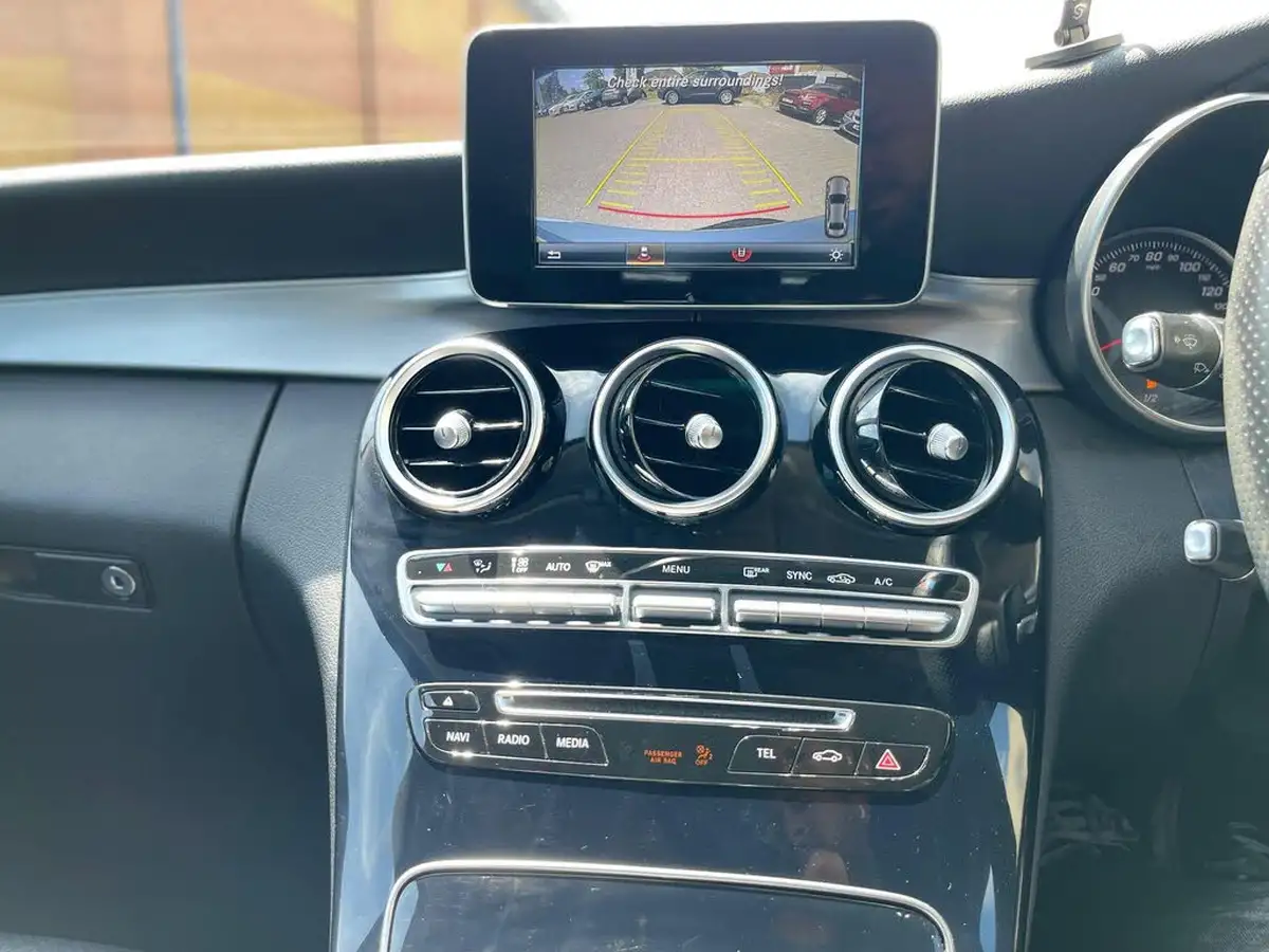 2015-mercedes-benz-c-class-20-c200-sport-184ps-ss-saloon-4d-7g-tronic-plus-big-32
