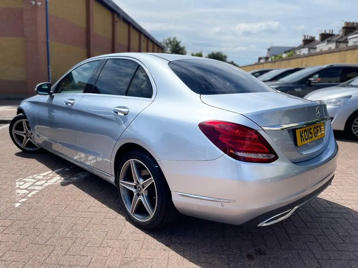 2015-mercedes-benz-c-class-20-c200-sport-184ps-ss-saloon-4d-7g-tronic-plus-big-8