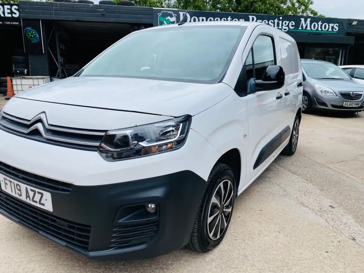 2019-citroen-berlingo-16bluehdi-650-enterprise-big-1