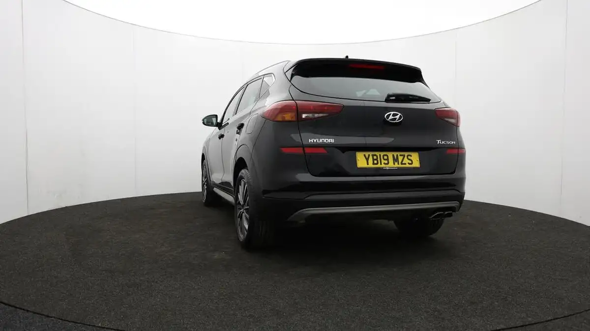 2019-hyundai-tucson-16-t-gdi-premium-big-26