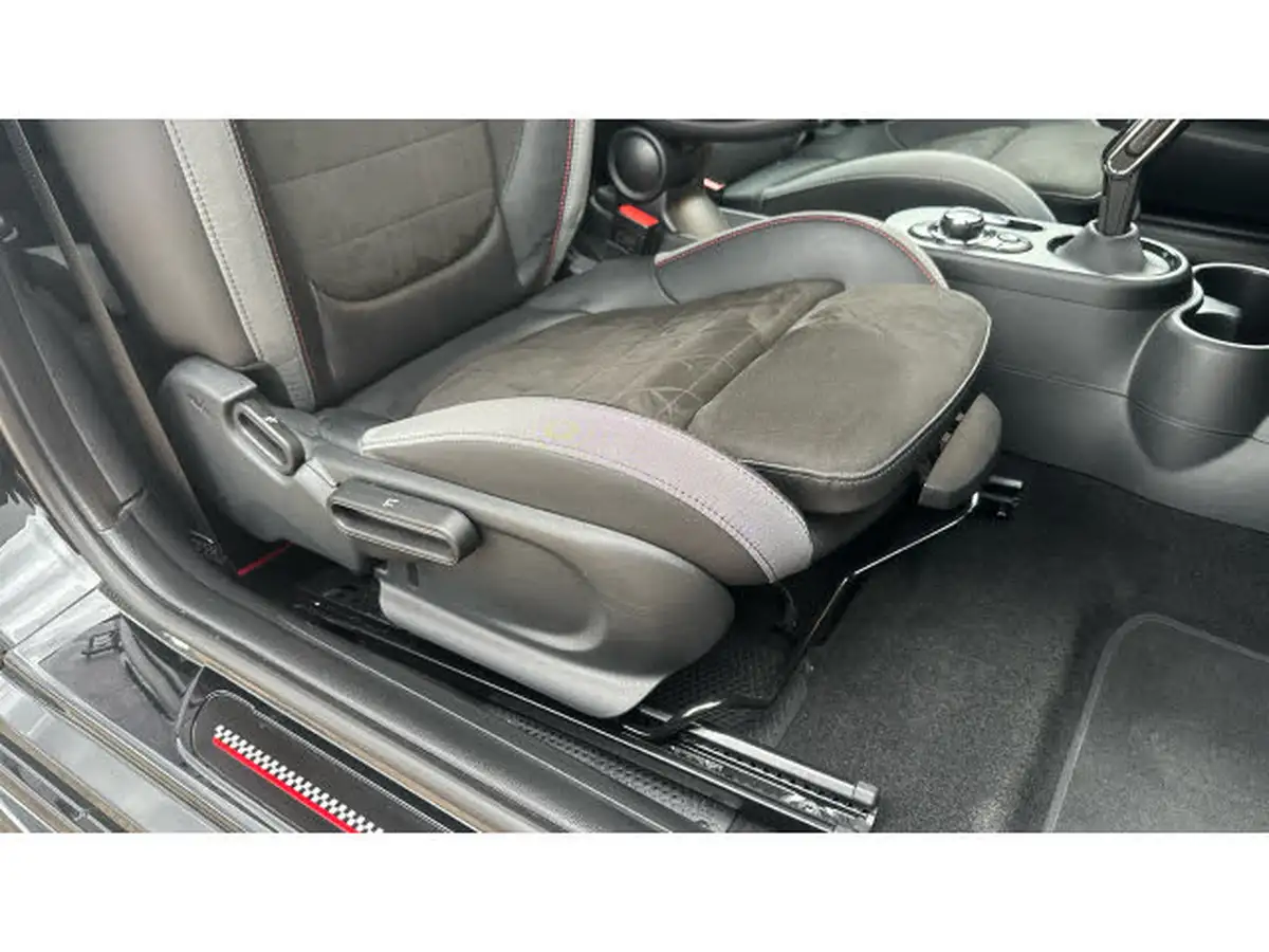 2024-mini-cooper-20-john-cooper-works-premium-auto-hatchback-3d-auto-big-37
