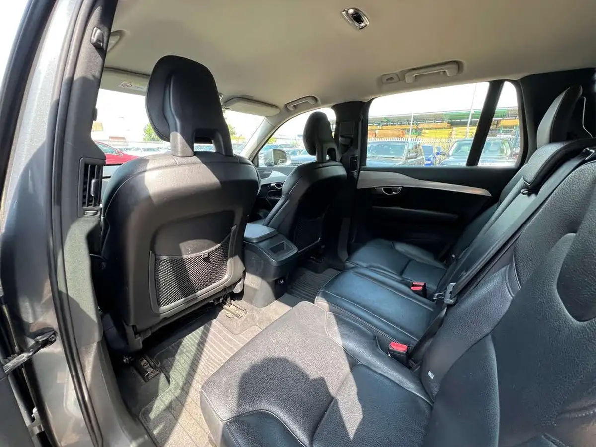 2016-volvo-xc90-20td-d5-momentum-big-27