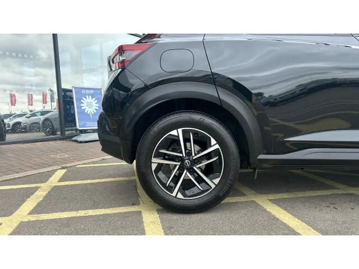 2024-nissan-juke-10-dig-t-n-connecta-big-6