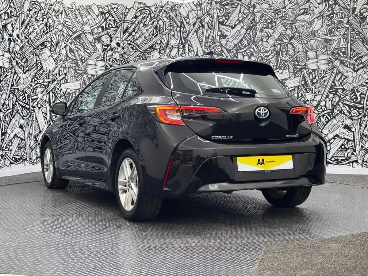 2020-toyota-corolla-18-vvt-i-icon-spare-wheel-hatchback-5d-big-8