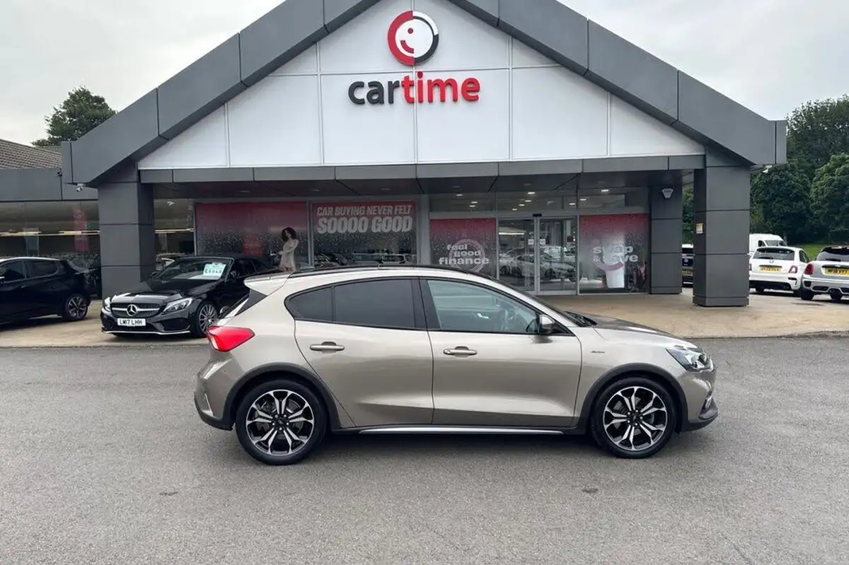 2019-ford-focus-15-active-x-hatchback-auto-big-40