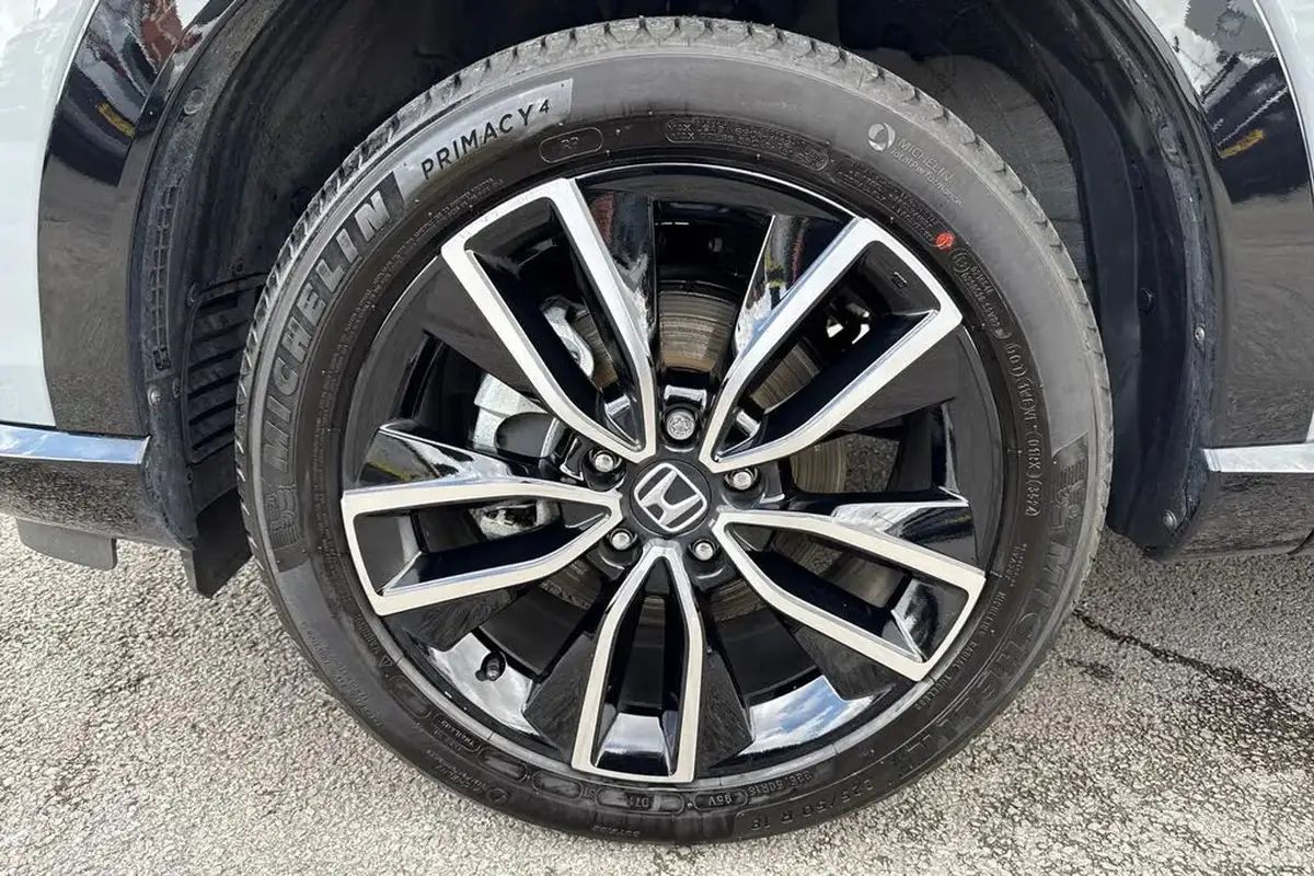 2025-honda-hr-v-15-i-mmd-advance-big-12